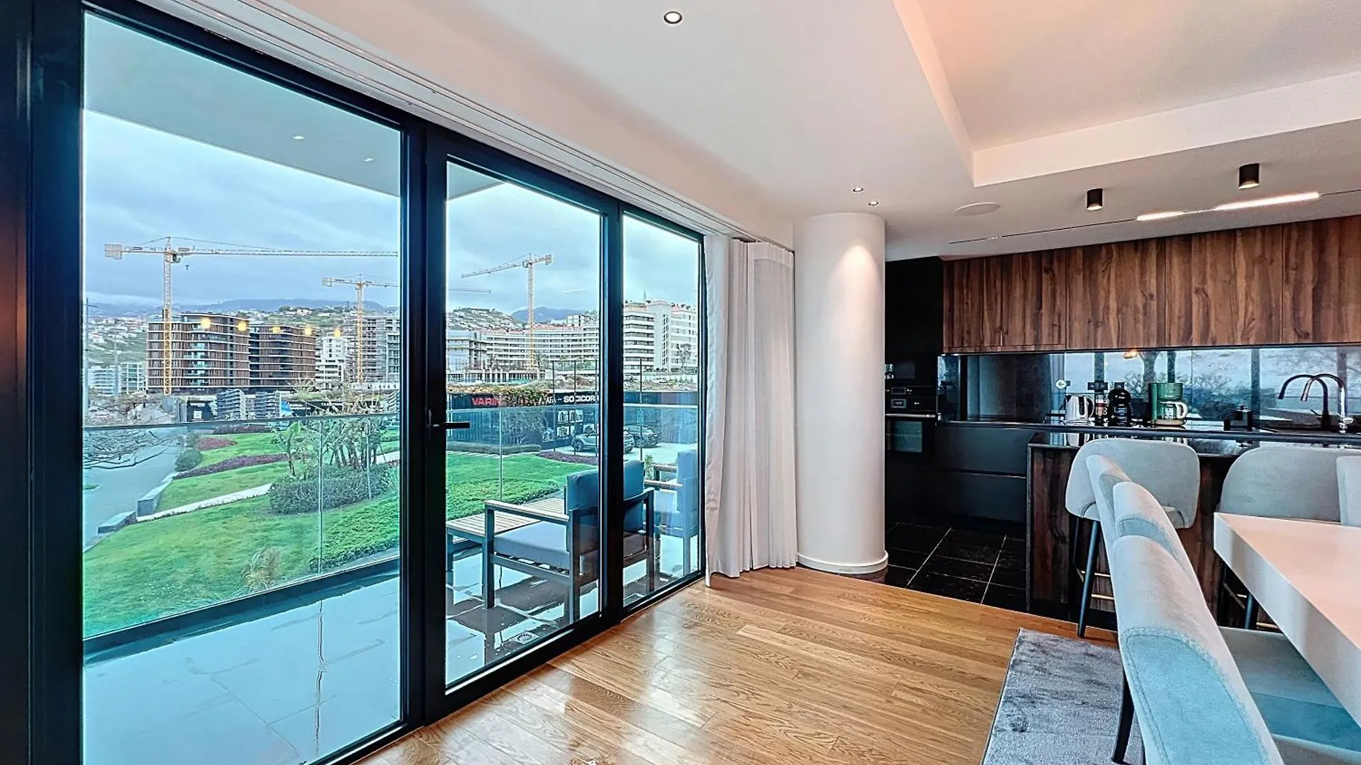Varinos Seaview Apartment Funchal